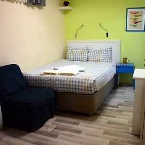 Budget Kamer in de Kelder